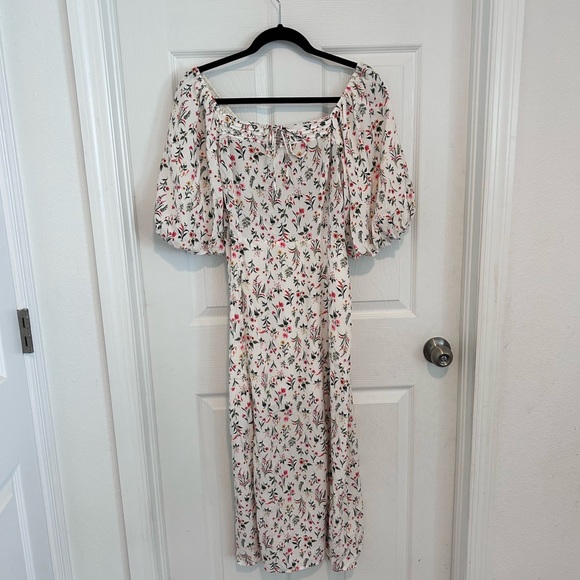 Old Navy Dresses & Skirts - Old Navy Cream Maxi Dress with Orange, Yellow & Green Floral Print. Size M